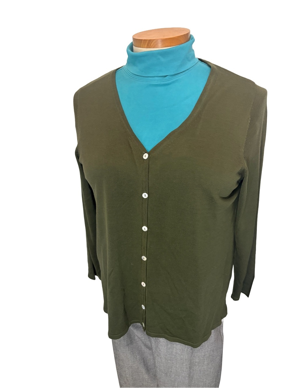100% Silk Size 2XL Sax Fifth Avenue Olive Green Cardigan Sweater MINT CONDITION